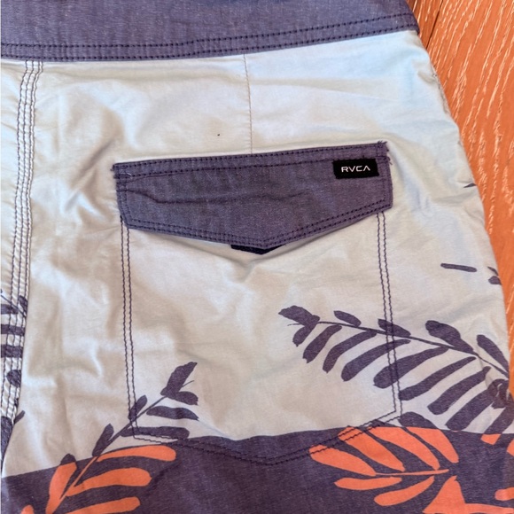 Rvca Mens Palm Split Trunk
| Desertcart Seychelles - Picture 7 of 9